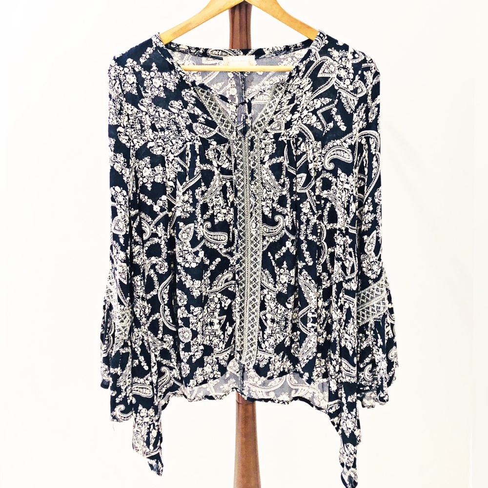 Altar’d State Blouse